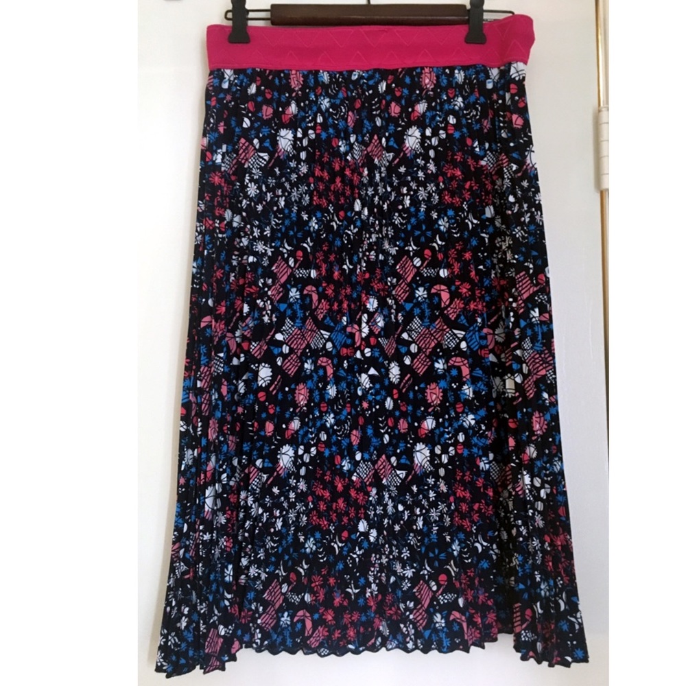 Lularoe Pleated Jill Skirt (M)